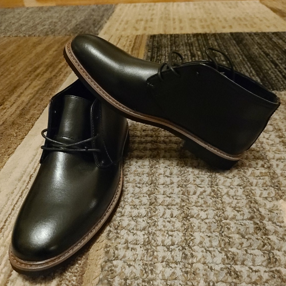 Deerstag Mens dress shoes